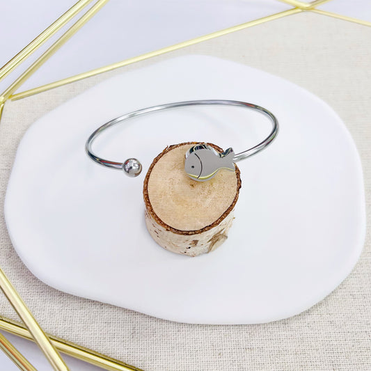 14ST-110B SLV FISH BANGLE