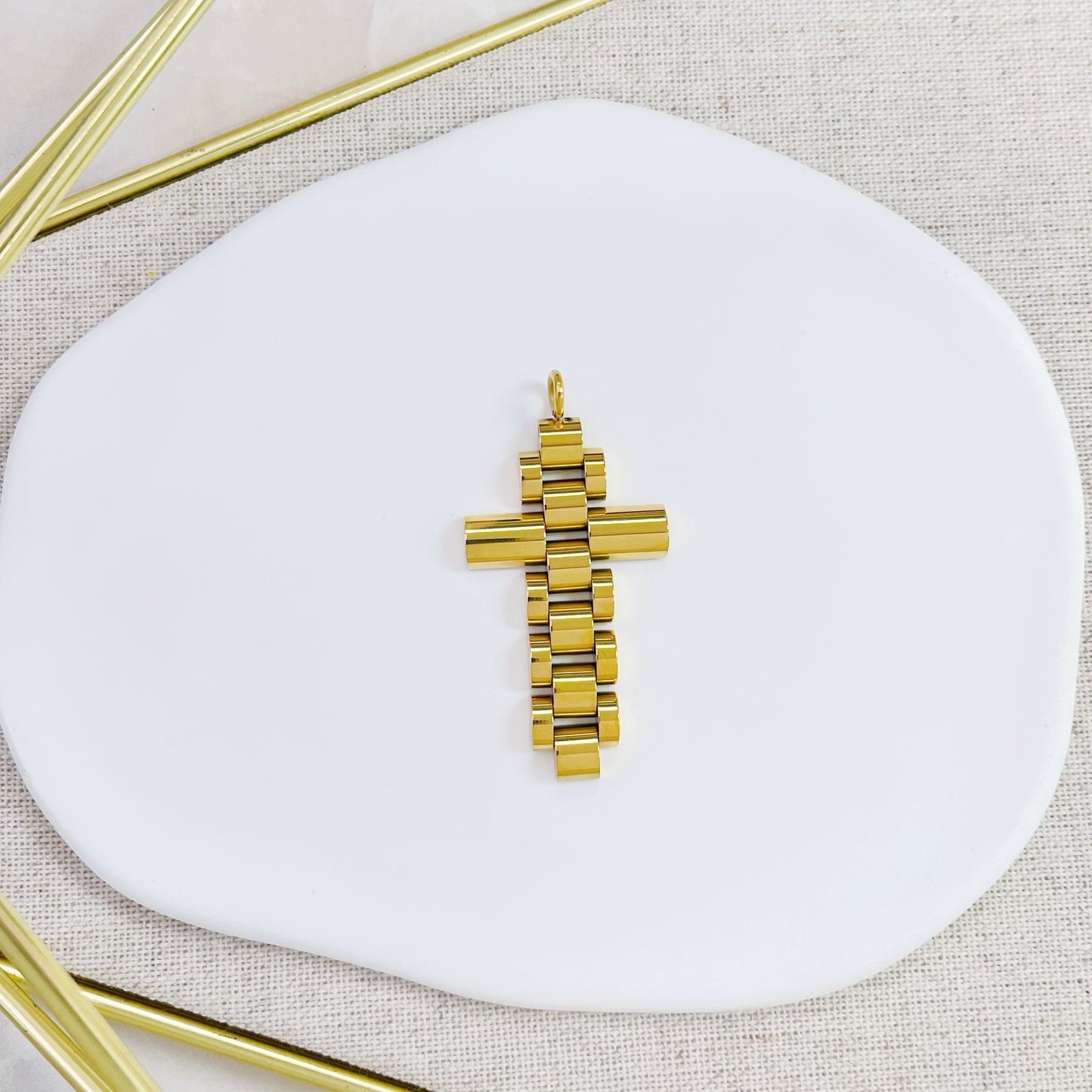 197P-030G CROSS PENDANT