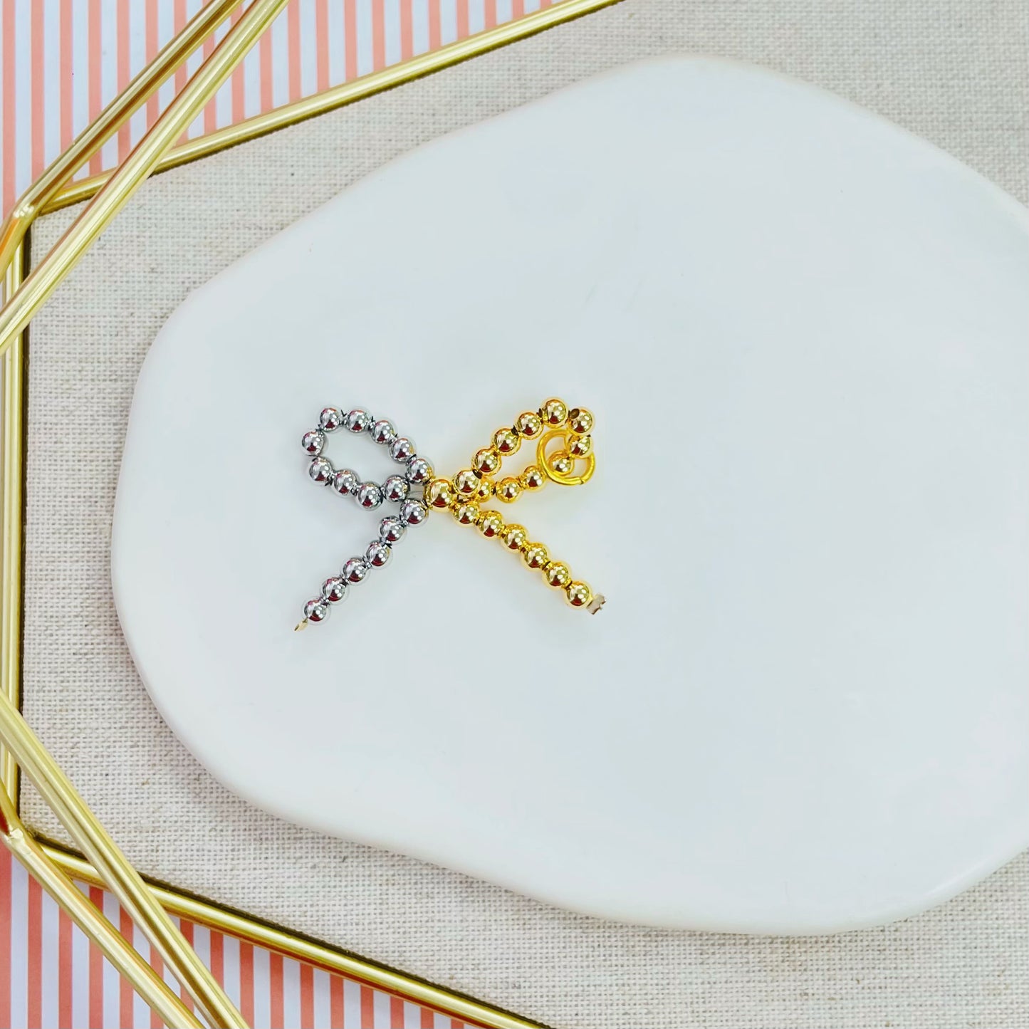 121P-134SG 2T BALL BOW PENDANT