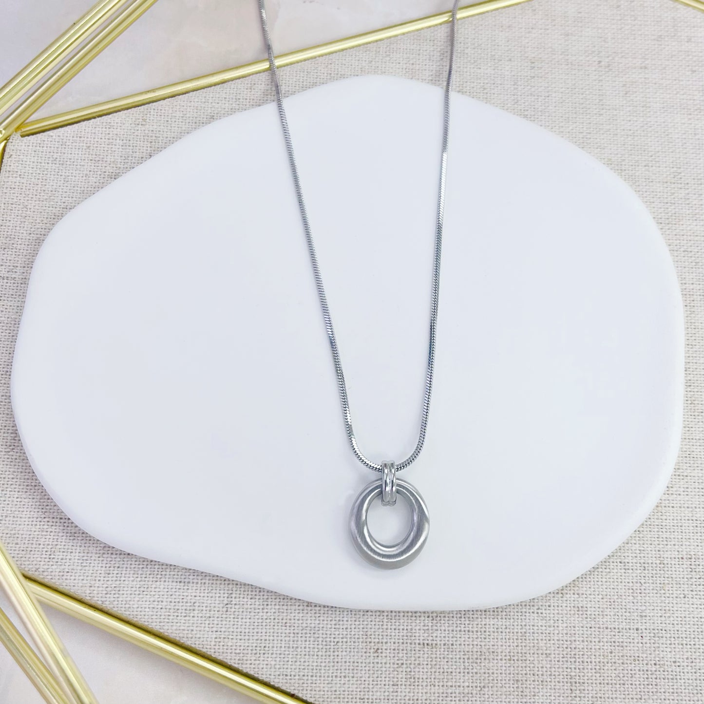 200N-038 SLV CIRCLE CHARM NK