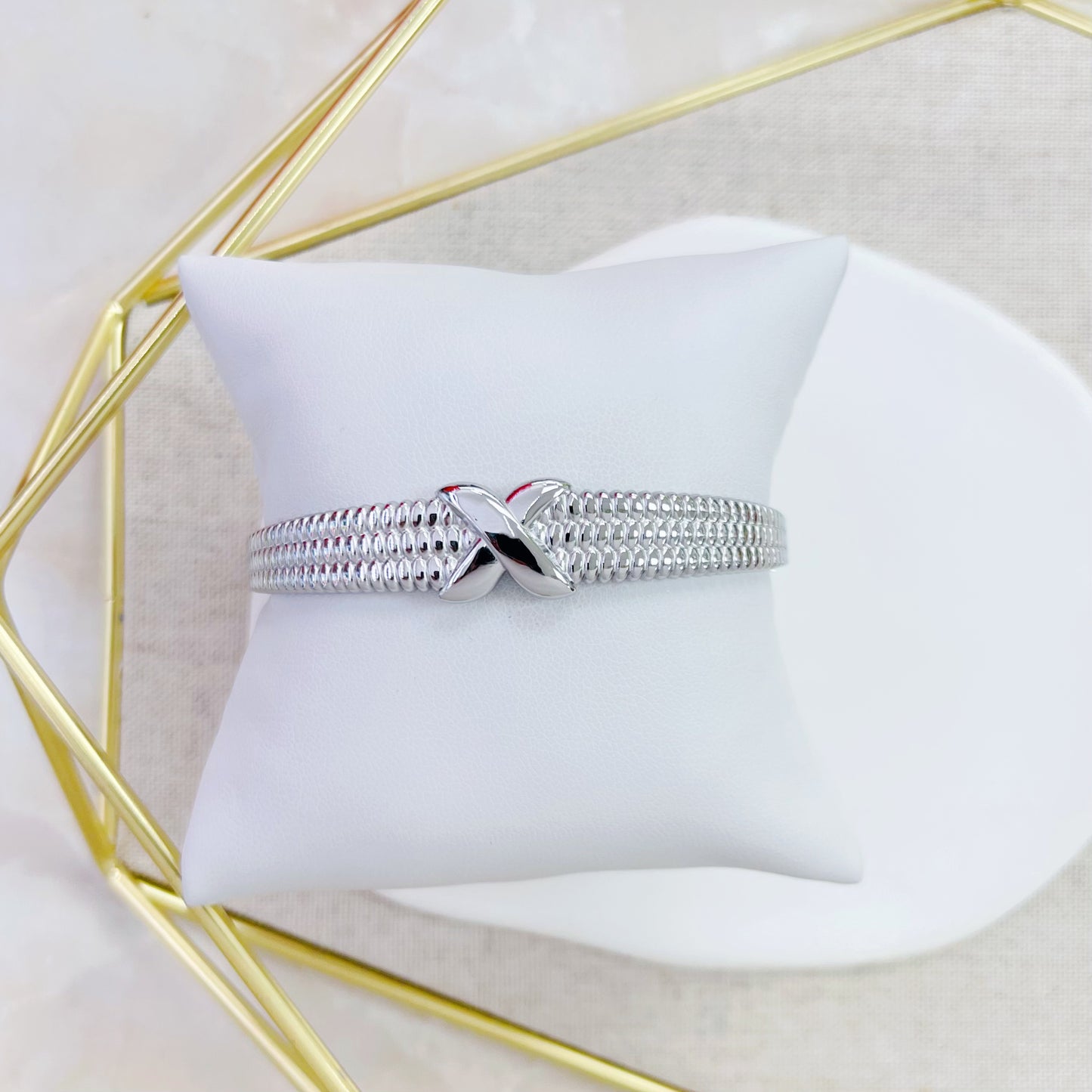69B-090 X BANGLE