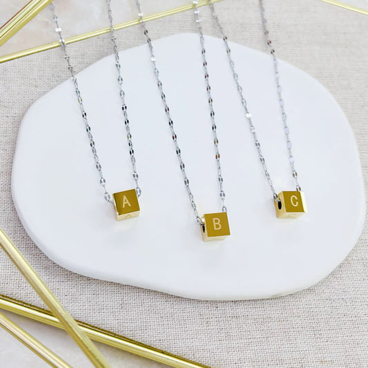 100N-748SG CUBIC LETTER NK (ONLY CHAIN)