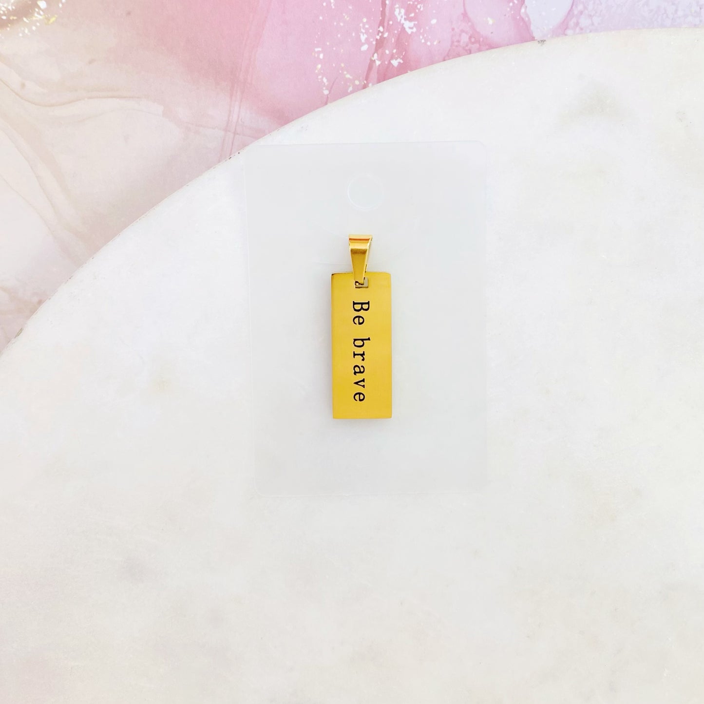 32P-080G BE BRAVE CHARM