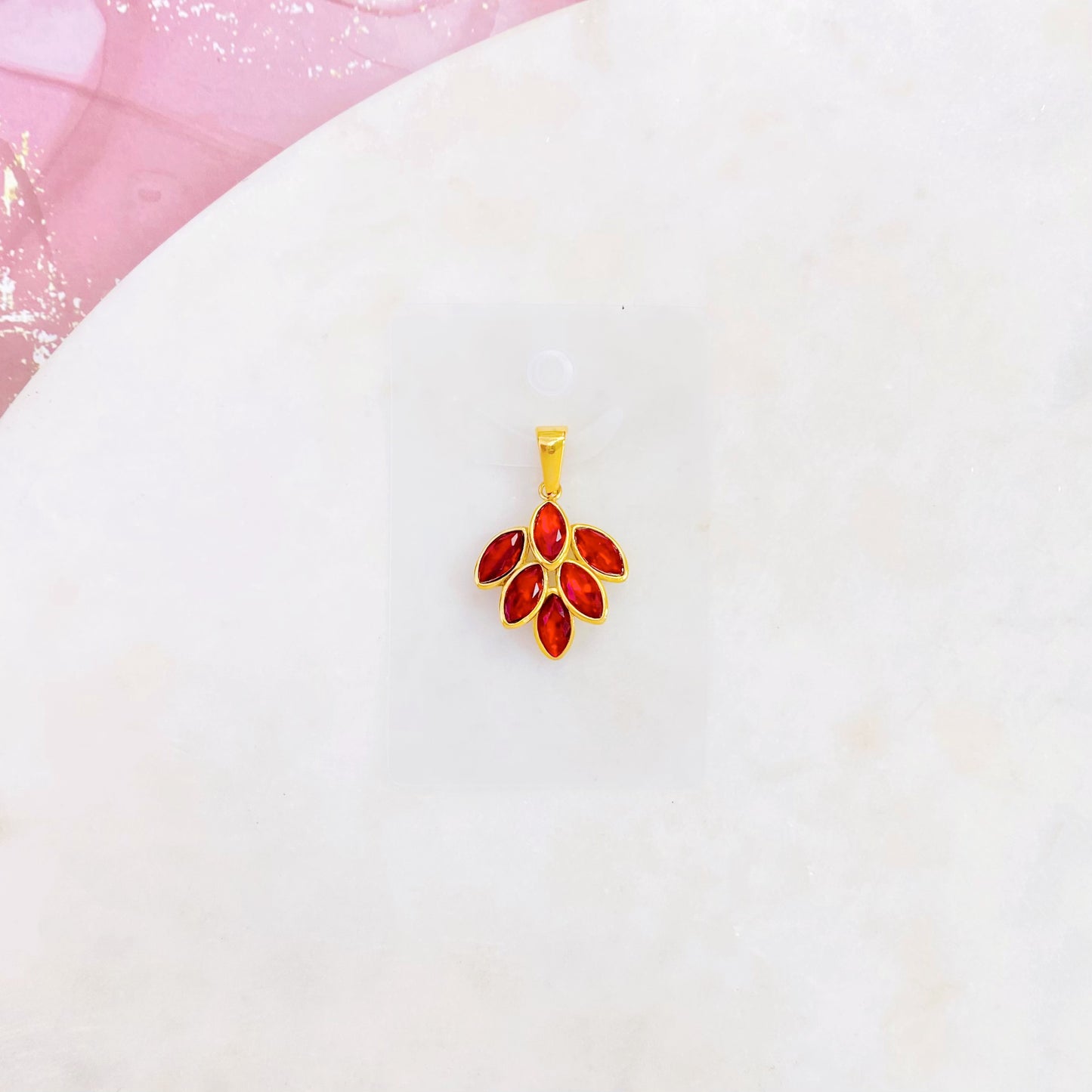 8P-221AG RED PAVO TALE CHARM