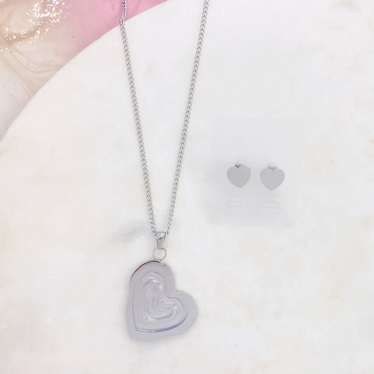 219N-005 DOUBLE HEART NK